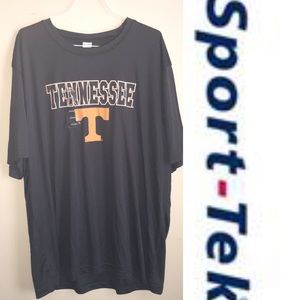 University of Tennessee shirt NWT